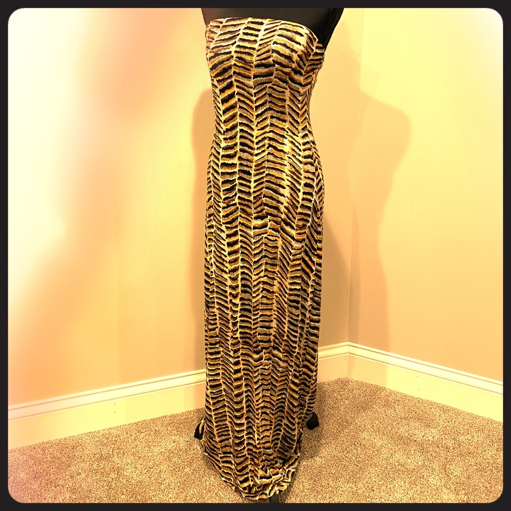 Fluxus strapless dress